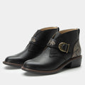 Mikki Showboat Boot | Alegria Shoes