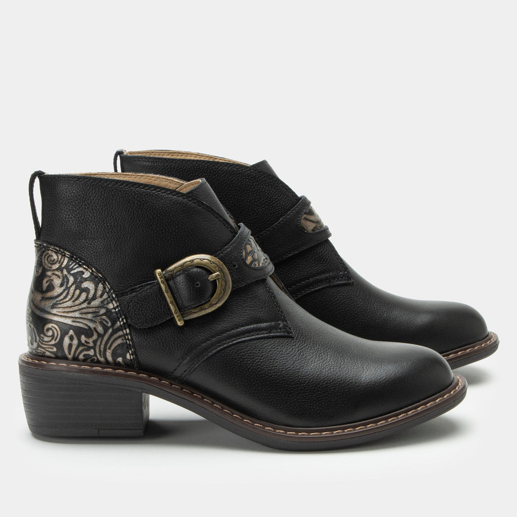 Mikki Showboat Boot | Alegria Shoes