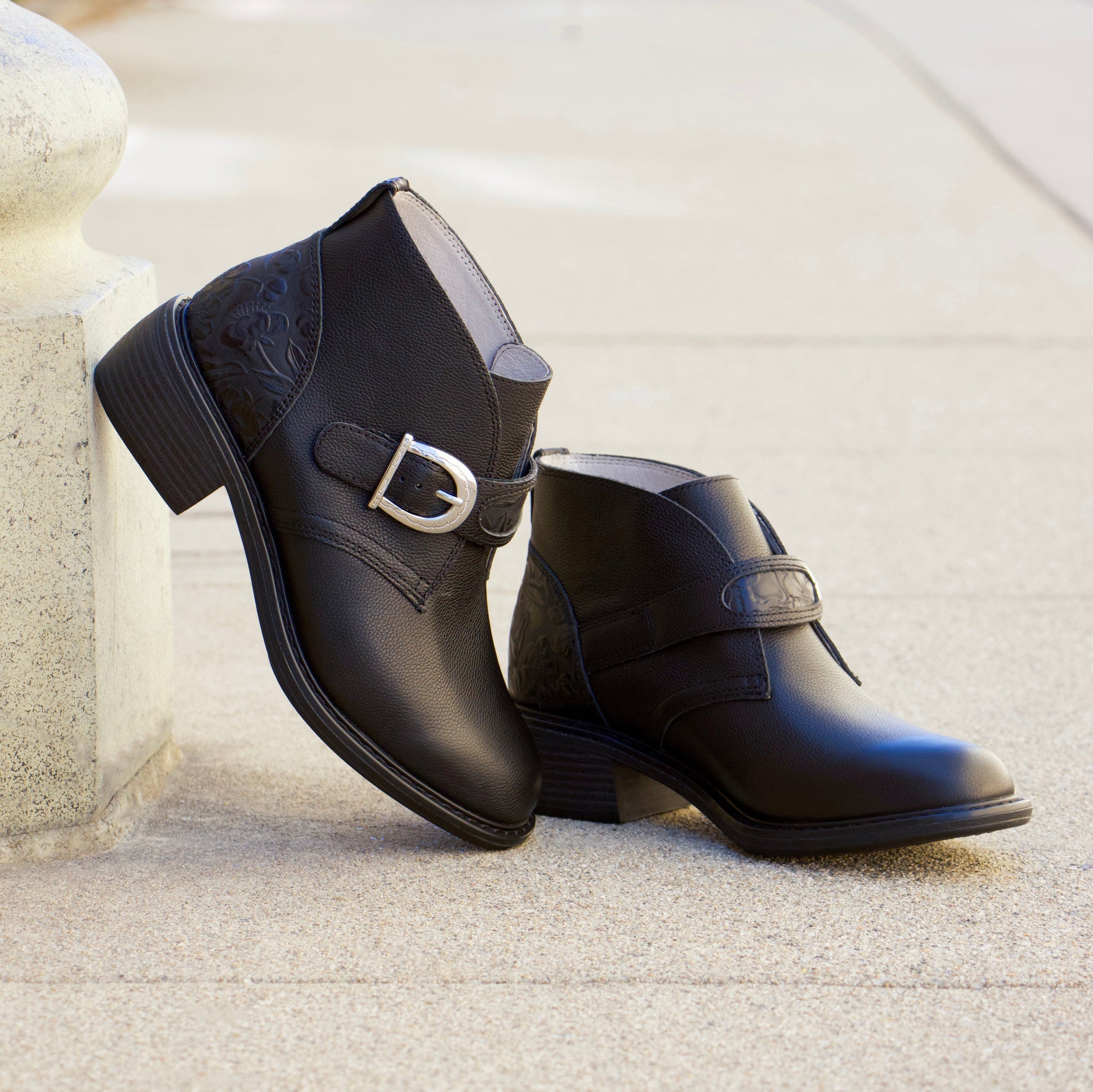 Mikki Loretta Crow Boot - Alegria Shoes