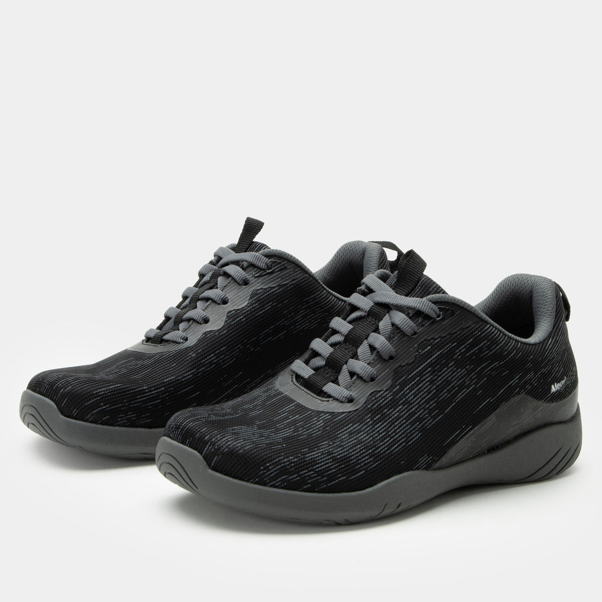 N8ture Black shoe on a Ergo Flo Lite outsole NA8-6385_S1
