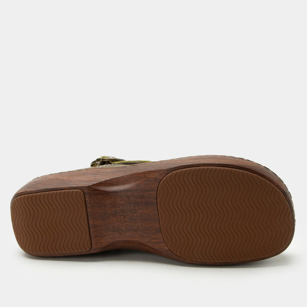 Olie Oliva slip on style shoe on a Wood look rocker outsole |Dark green shoe with leather upper.