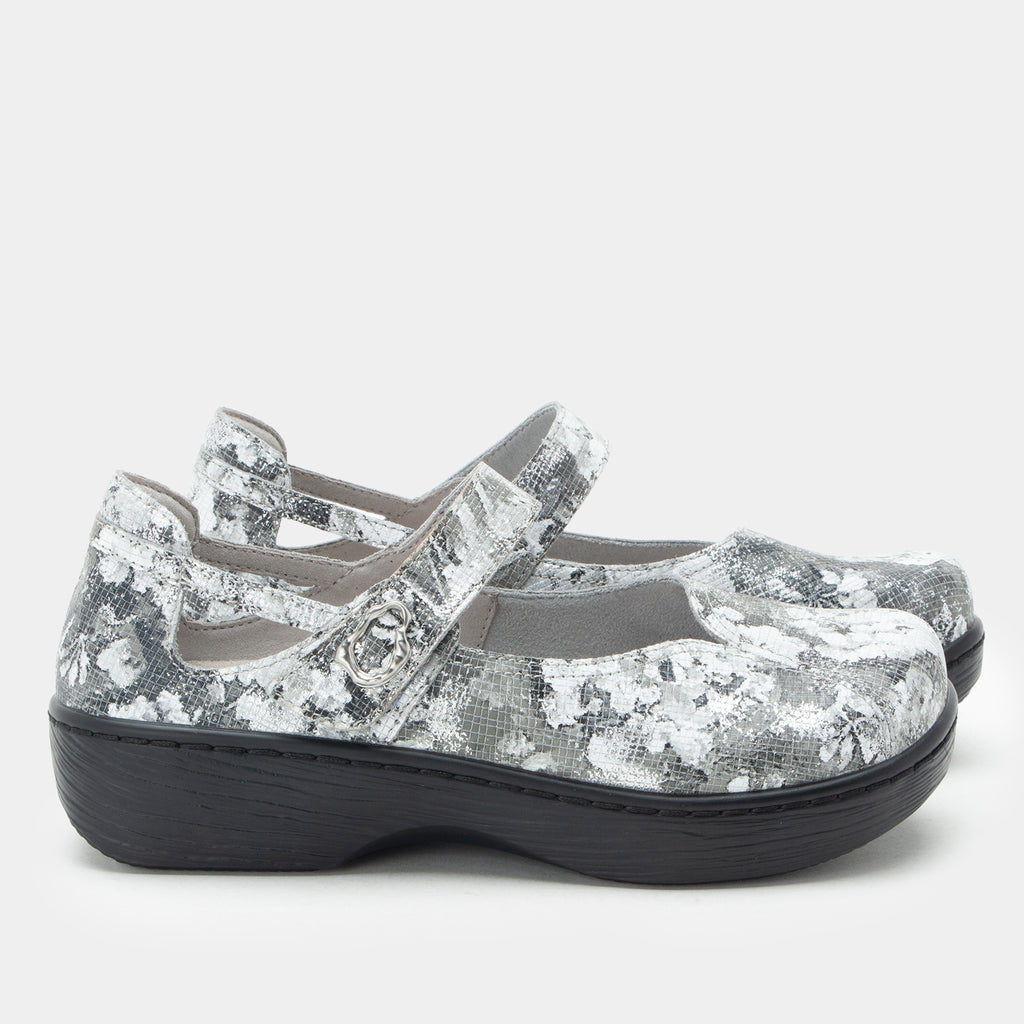 Onika Shadowmoon Shoe
