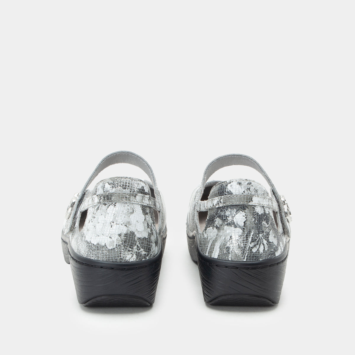 Onika Shadowmoon Shoe