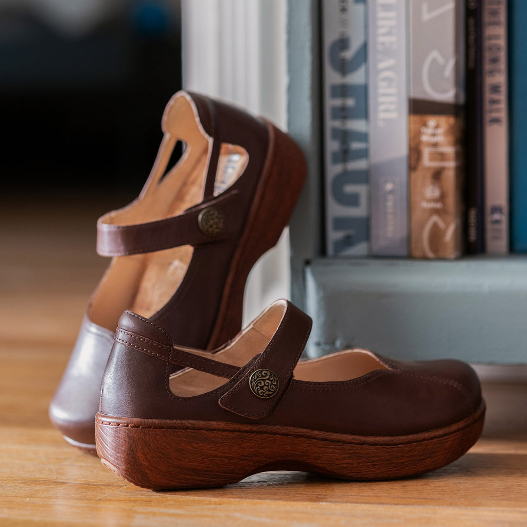 Onika Coffee Bean mary Jane shoe | Alegria Shoes