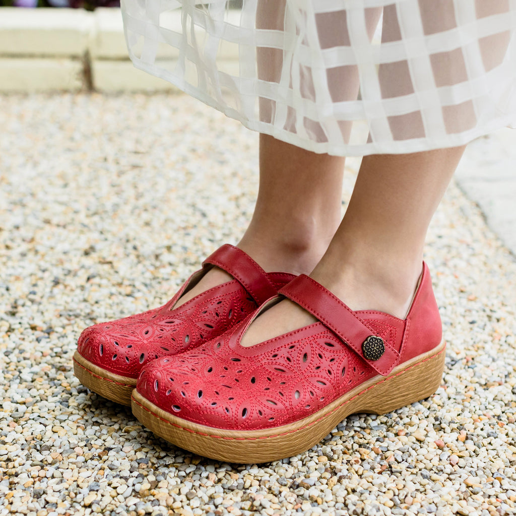Opheliah Razberry Breeze Shoe | Alegria Shoes