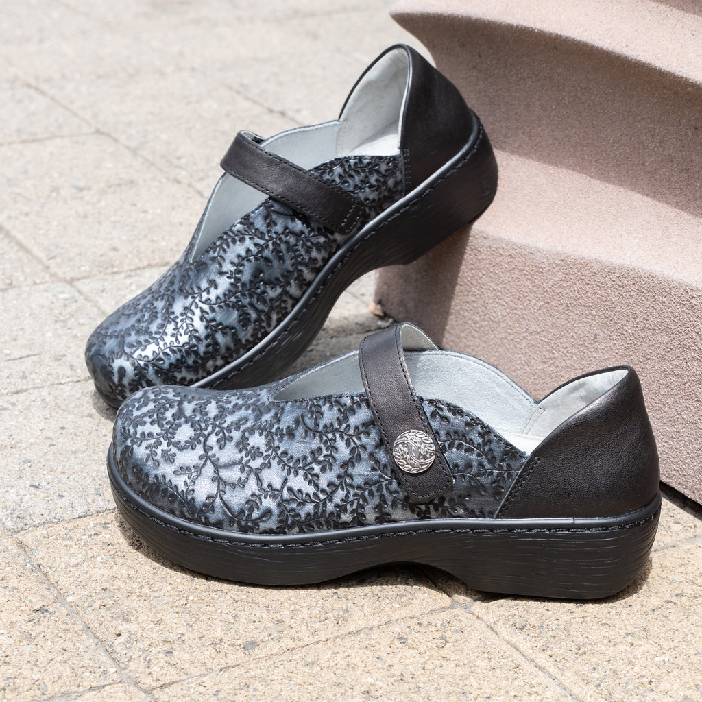 Opheliah Ivy Brush Silver Shoe