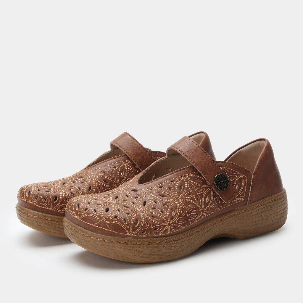 Opheliah Worn Cognac Breeze Shoe | Alegria Shoes