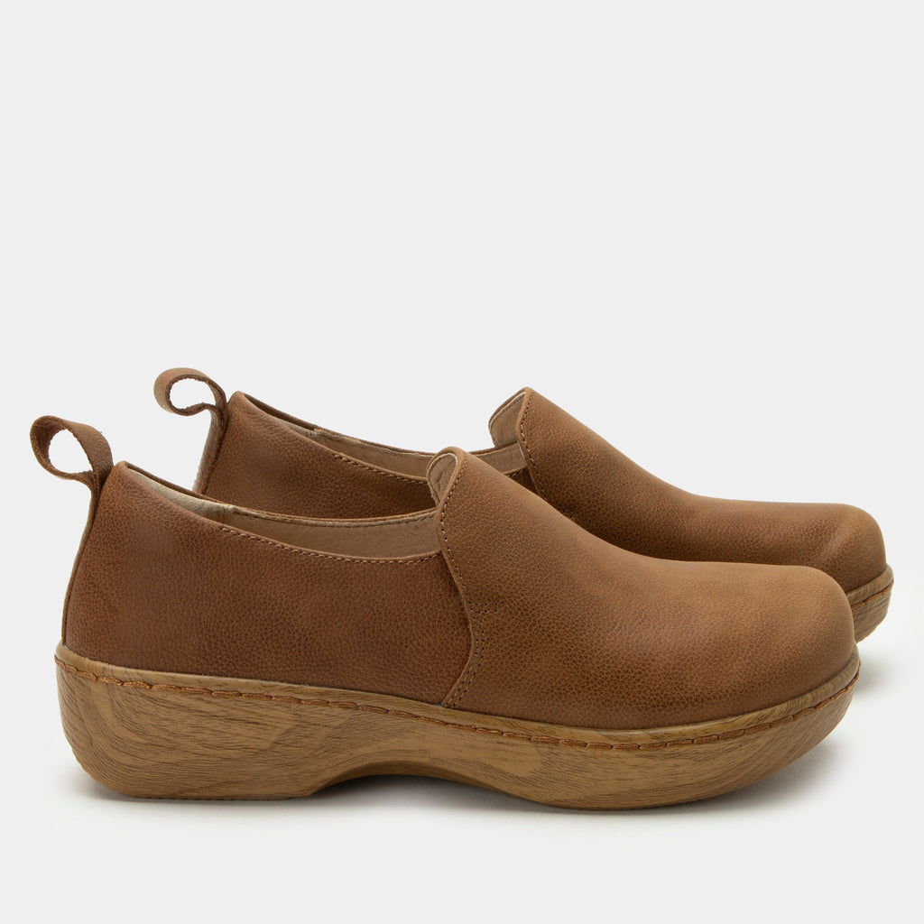 Orygin Maple slip on style shoe on a Wood look rocker outsole | Brown nubuck leather upper.