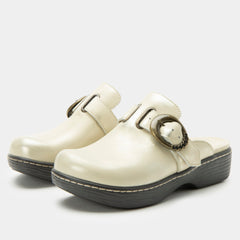 Osmosis Gold Cream Shoe