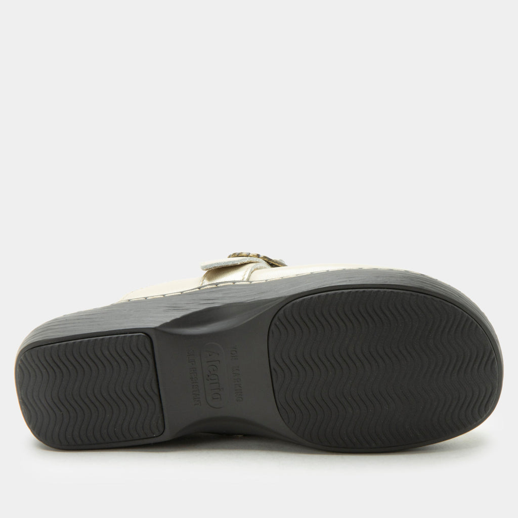 Osmosis Gold Cream Shoe | Alegria Shoes