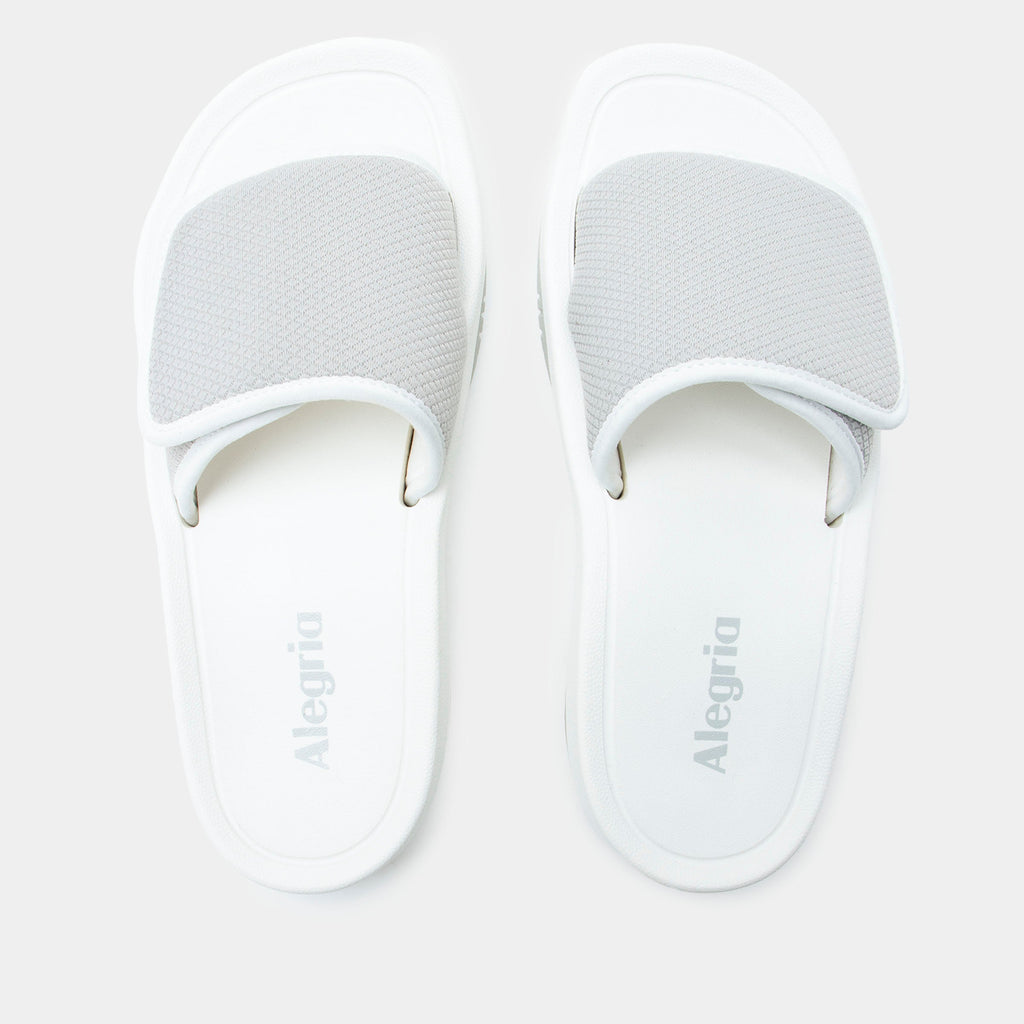 Ova8tion Dove sandal on a Ergo Foam outsole | White and grey slide on sandal with a mesh upper and lining.