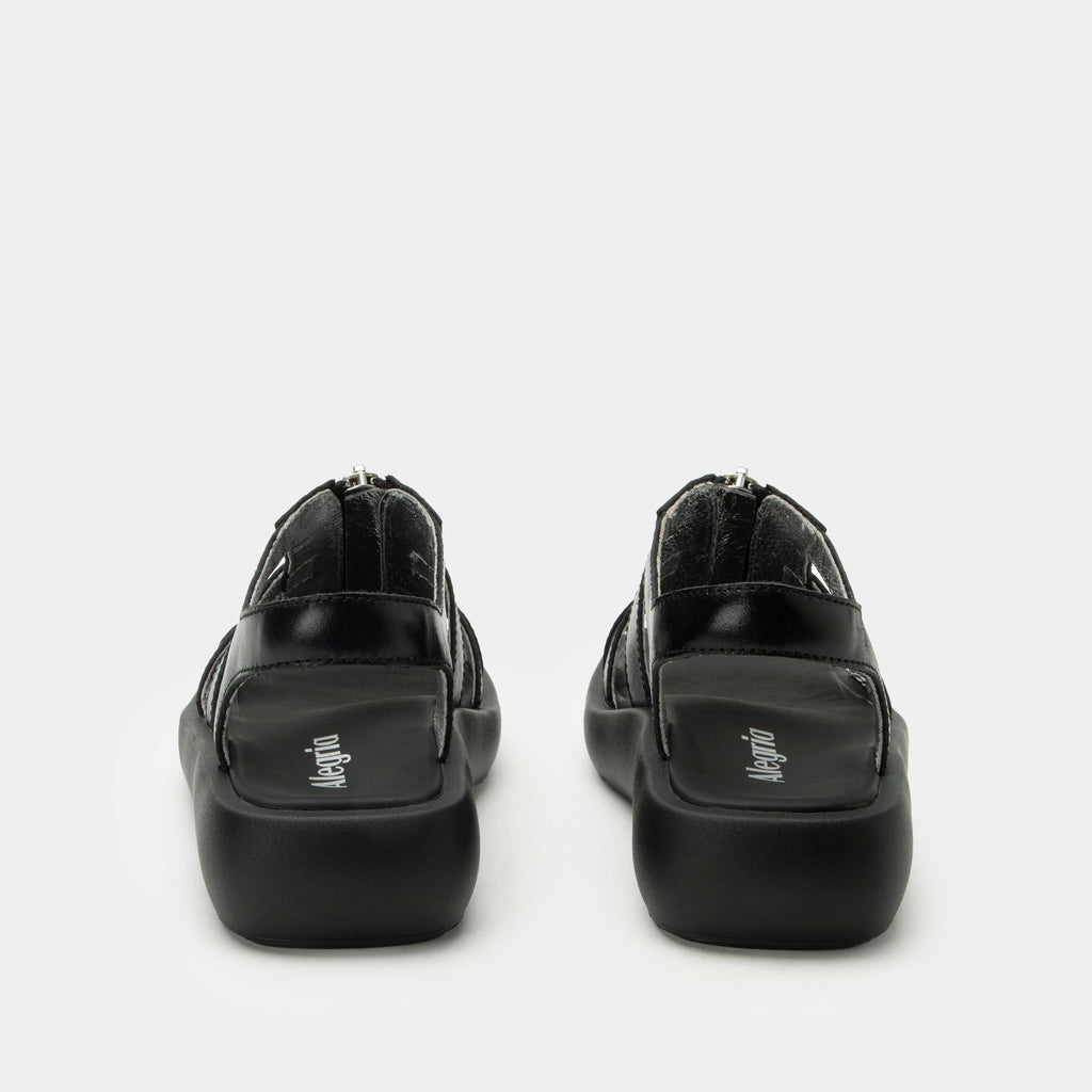 Palmer Black Sapphire sandal| Black leather sandal on a lightweight outsole.