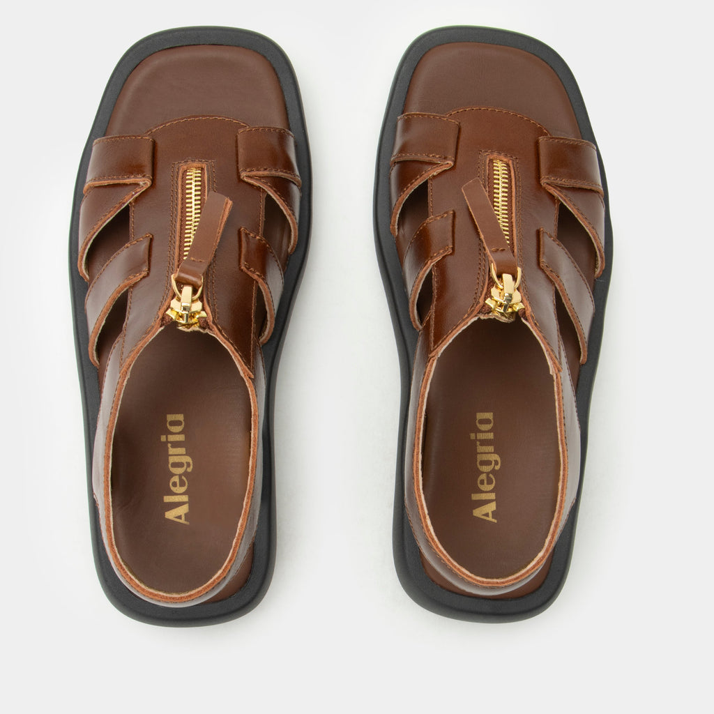 Palmer Marrone sandal| Brown leather sandal on a lightweight outsole.