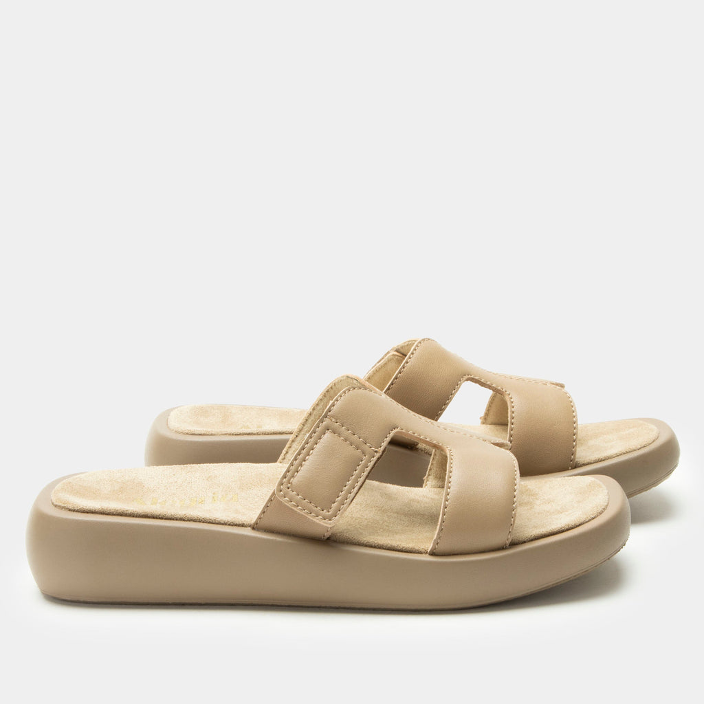 Portia Beige sandal| Tan leather slide on sandal on a lightwight outsole.