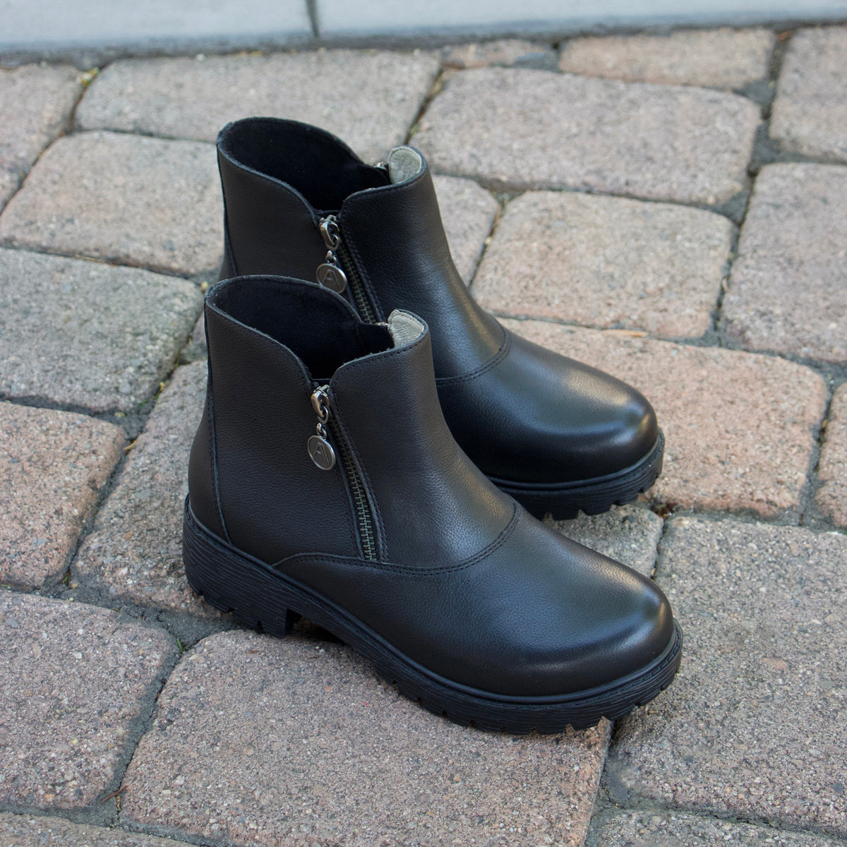 Rorie Black Bird Boot | Alegria Shoes