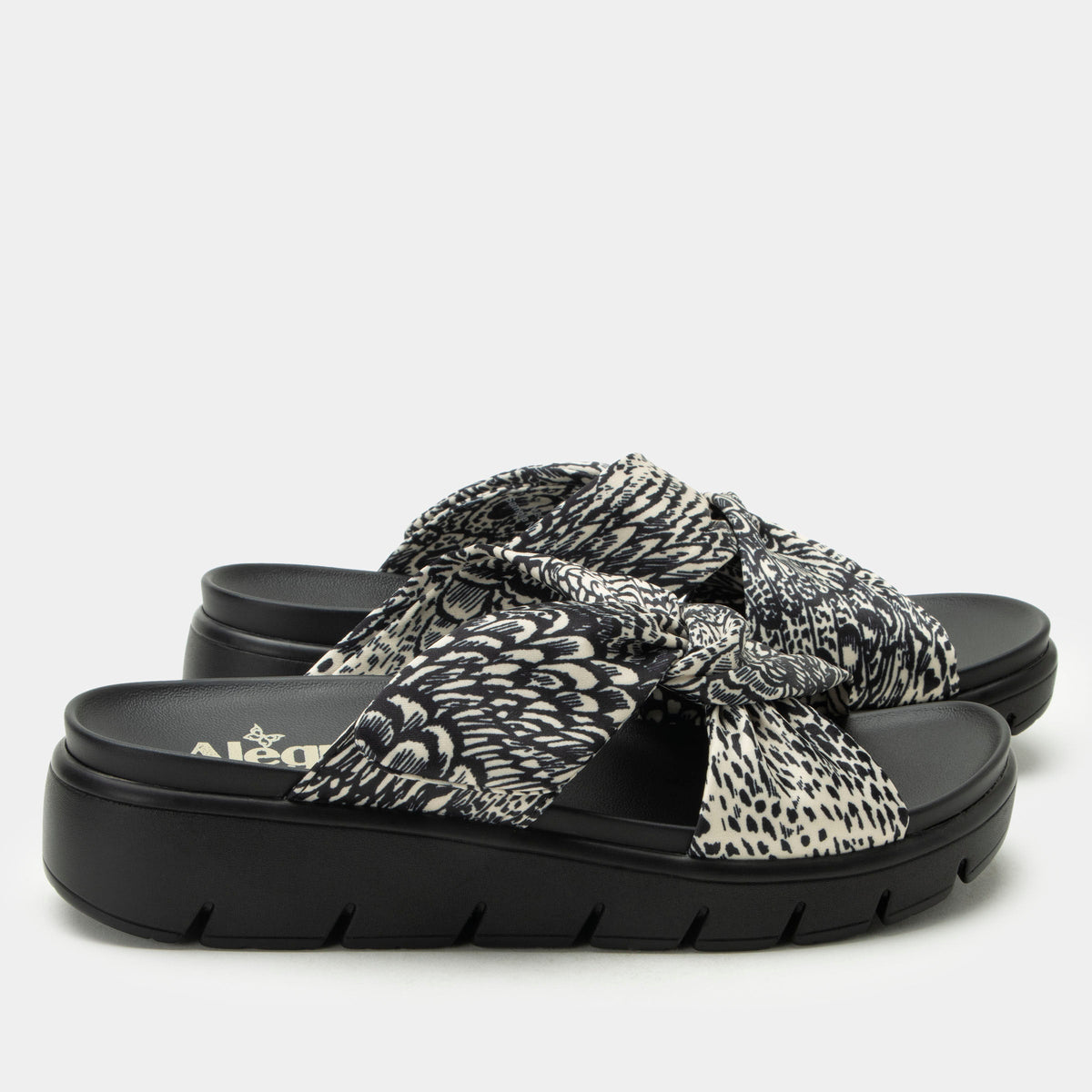 Rylie Birds Of A Feather Sandal | Alegria Shoes