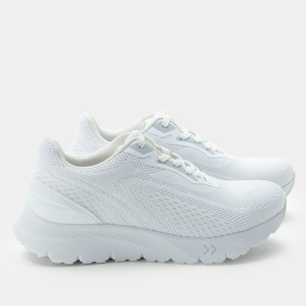 Rize White shoe on a lightweight EVA Rebounce outsole| Lace up white shoe with Dream Fit knit uppers.