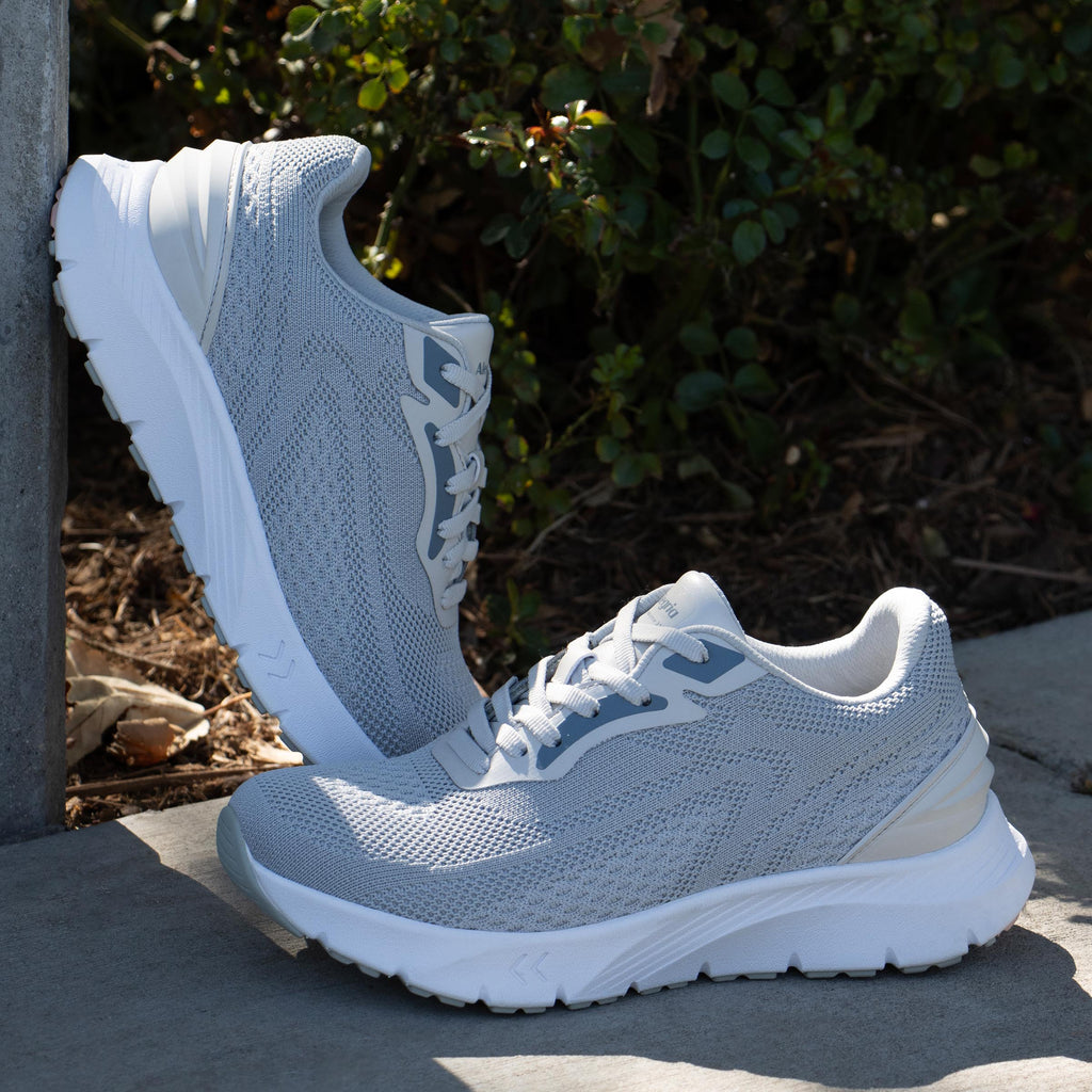 Rize Whinestone shoe on a lightweight EVA Rebounce outsole| Lace up grey shoe with Dream Fit knit uppers.