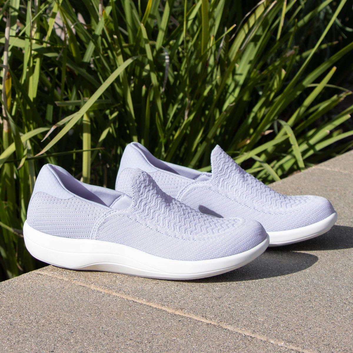 Steadie Amethyst Shoe | Alegria Shoes