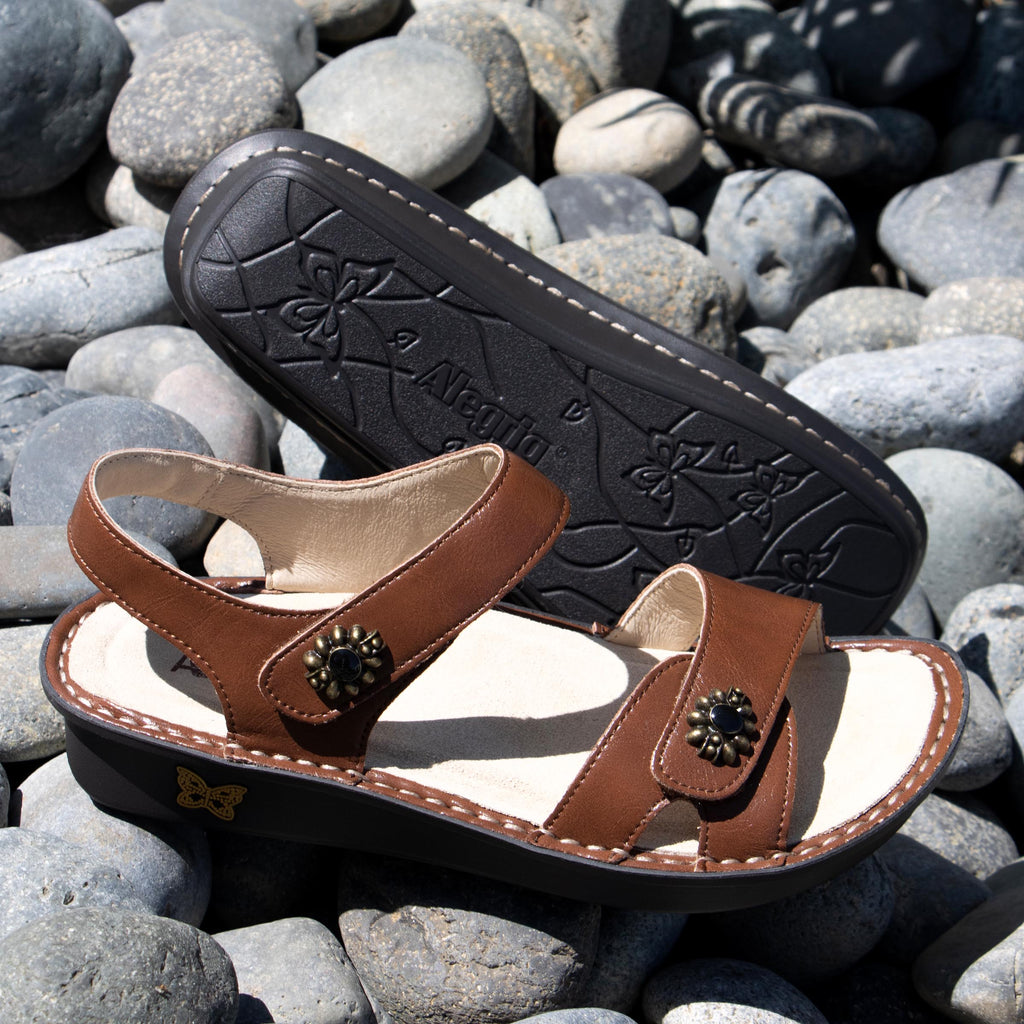 Vienna Marrone Sandal | Alegria Shoes