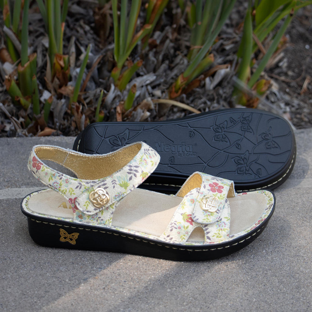 Vienna Good As Gold Sandal with two adjustable hook and loop closures | Gold sandal with a printed leather upper.