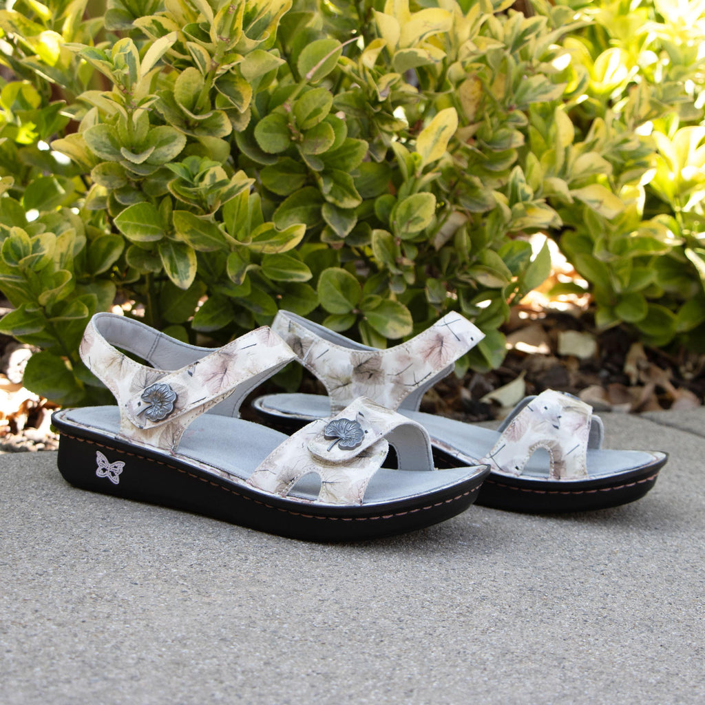 Vienna Soft As I Leaf You Sandal with two adjustable hook and loop closures | White sandal with a printed leather upper.