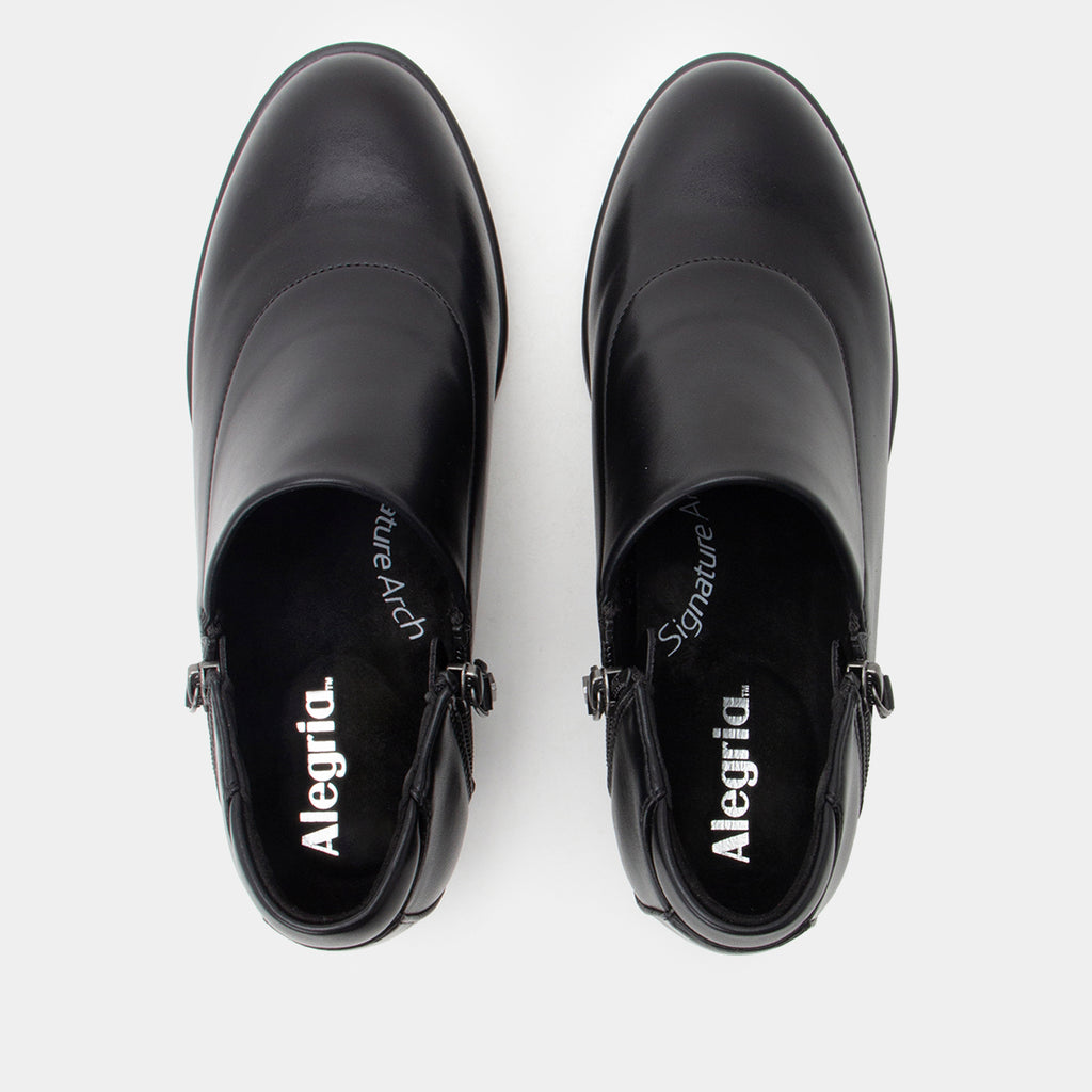 Wynne Black Shoe