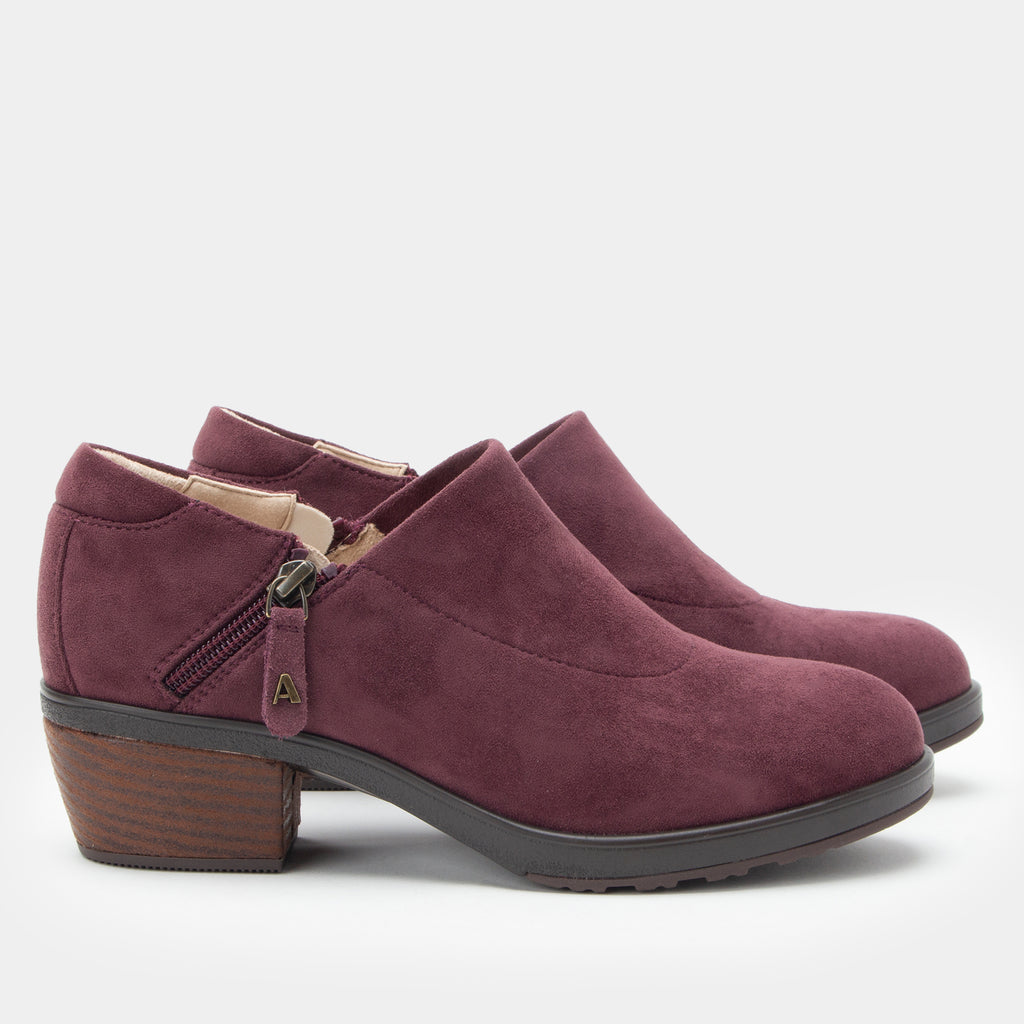 Wynne Merlot Shoe