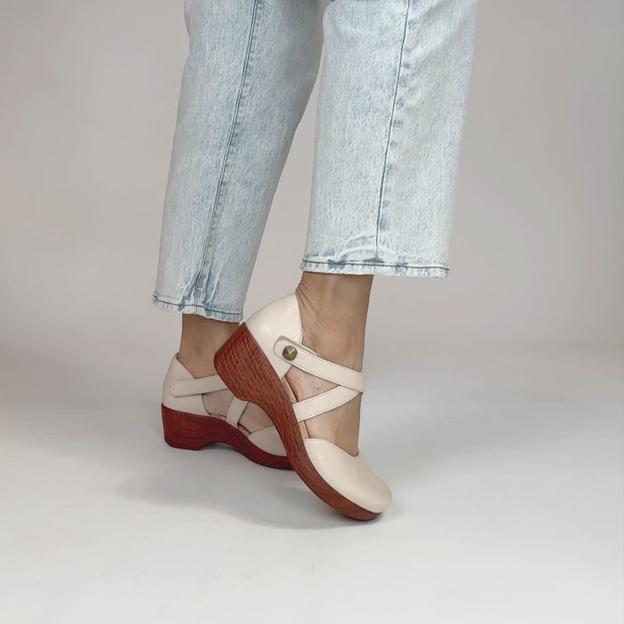 Savina Oat Shoe | Alegria Shoes