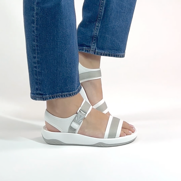 Crea8tion Dove sandal on a Ergo Foam outsole | White with grey details- multi strap sandal with a hook-and-loop clousure.