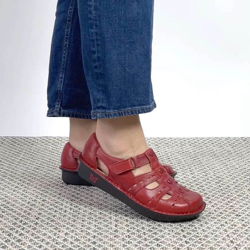 Pesca Garnet Sandal