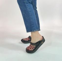 Seville Loosen Up Clog | Alegria Shoes