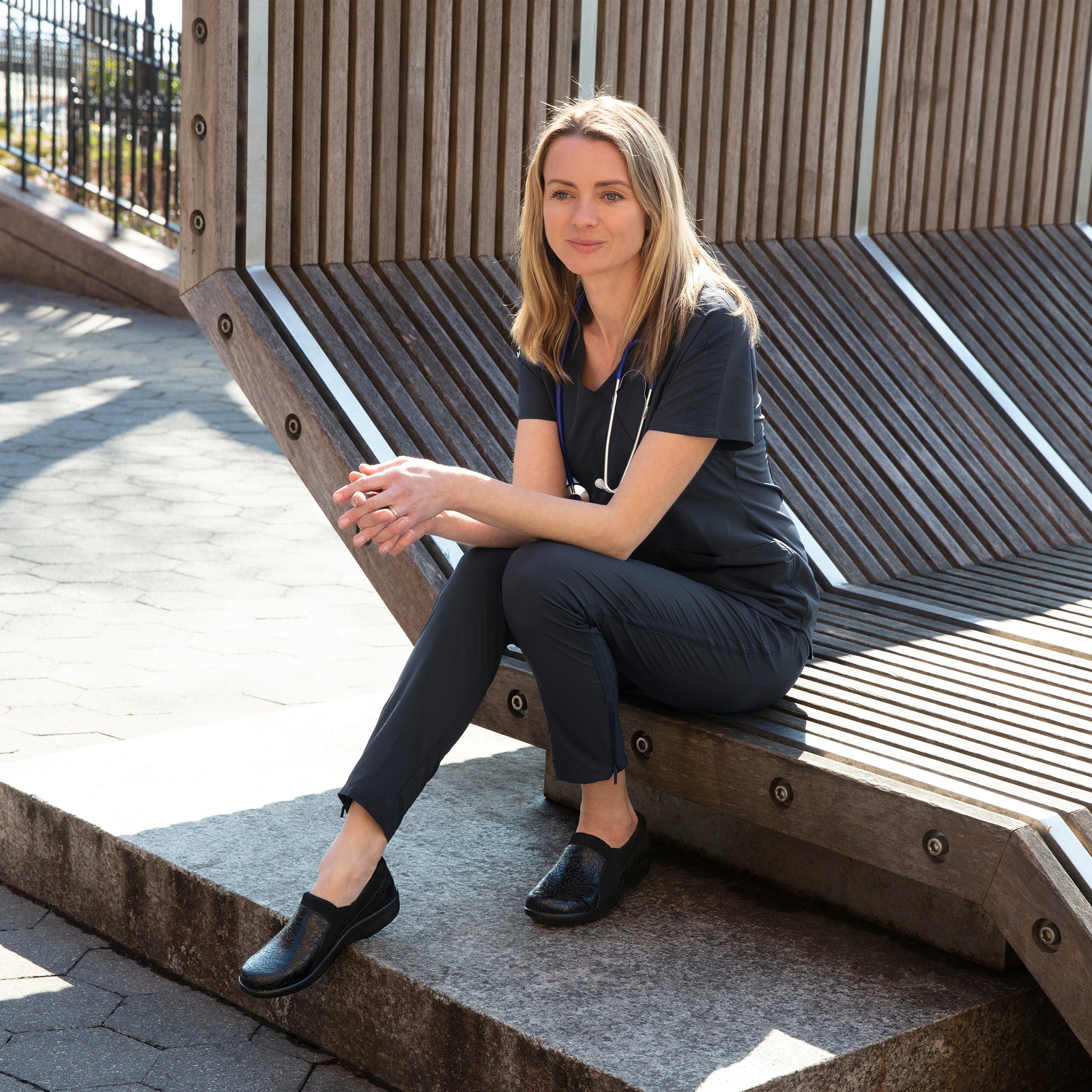 Duette Flourish Black Shoe - Alegria Shoes