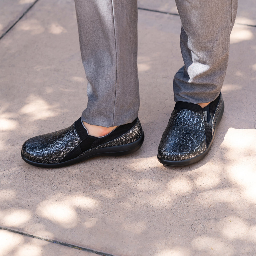 Duette Iron Shoe | Alegria Shoes
