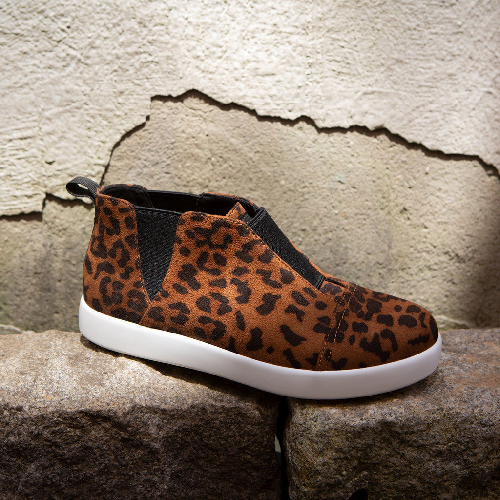 Parker Leopard slip-on bootie on the Comfort Athleisure outsole, a fashionable choice for your outfit of the day. PAR-7903_S1X