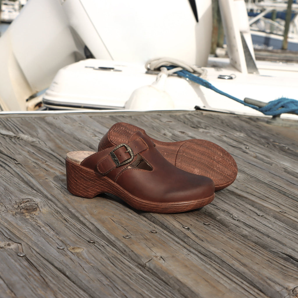 Selina Burnish Tawny Shoe | Alegria Shoes