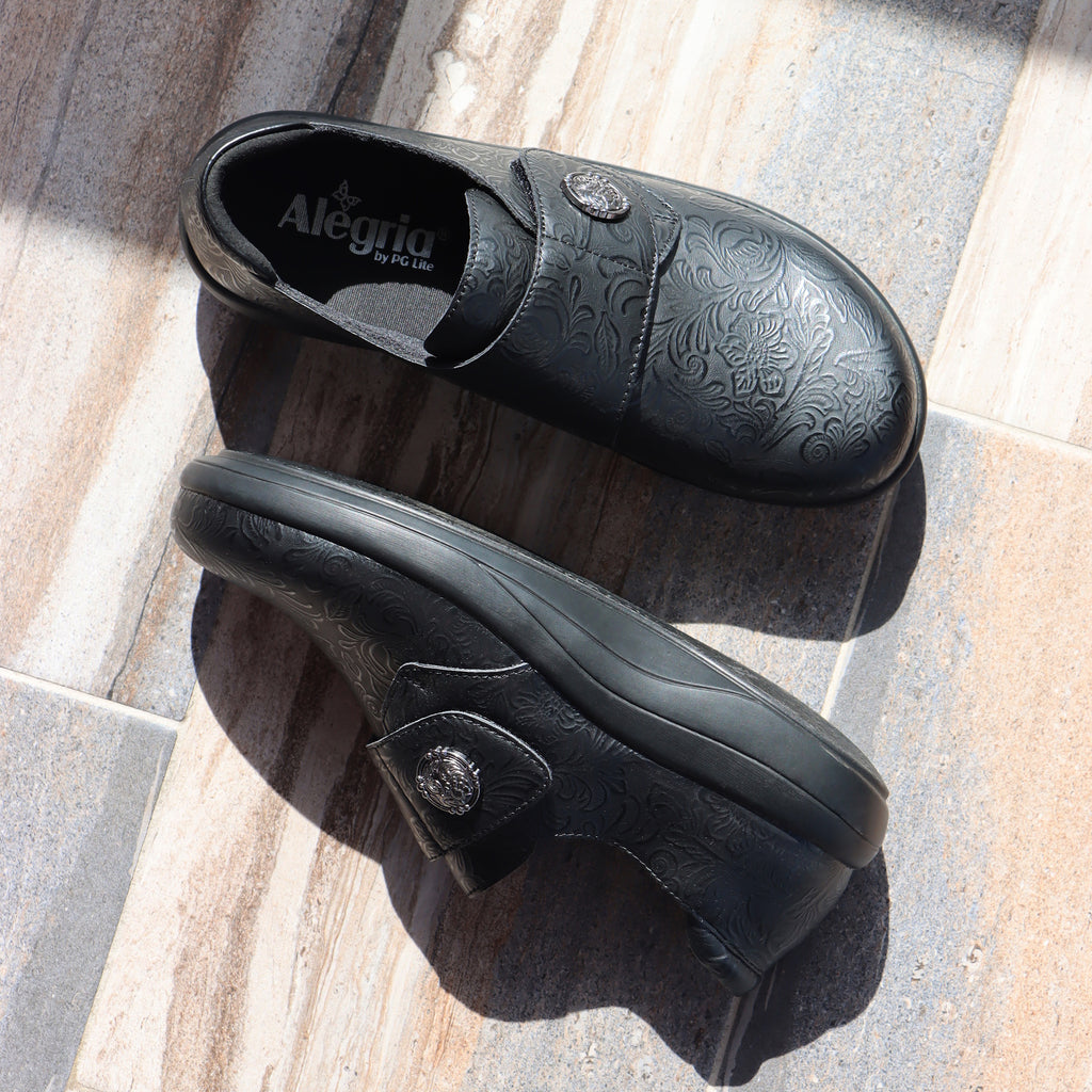 Spright Aged Ink sport rocker shoe with a vegan upper and lightweight responsive outsole. SPR-7470_S1x