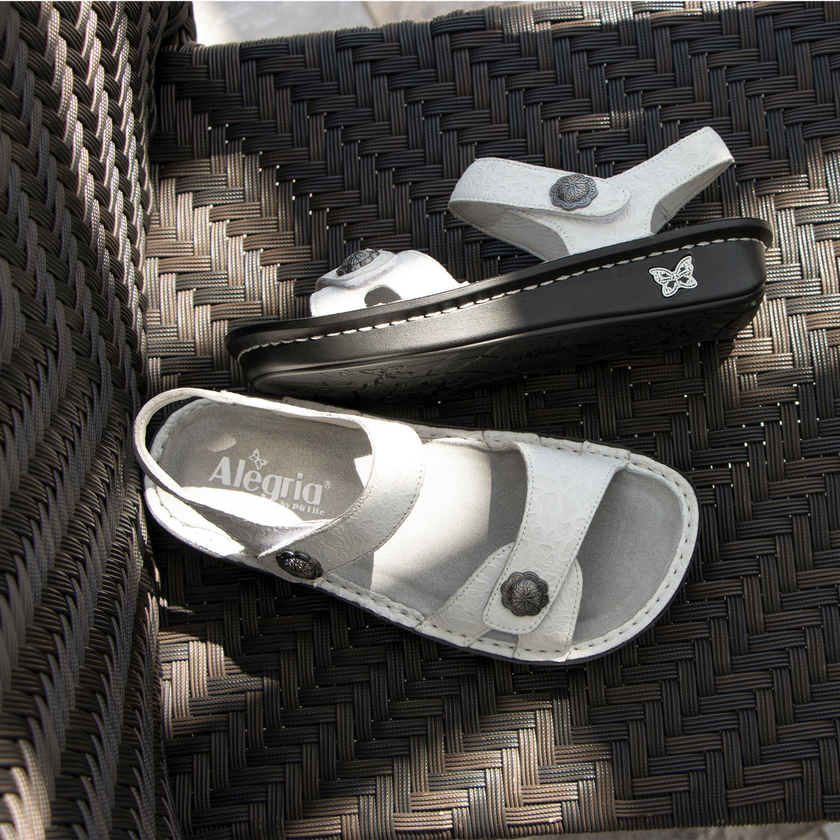 Vienna Delicut White Sandal | Alegria Shoes