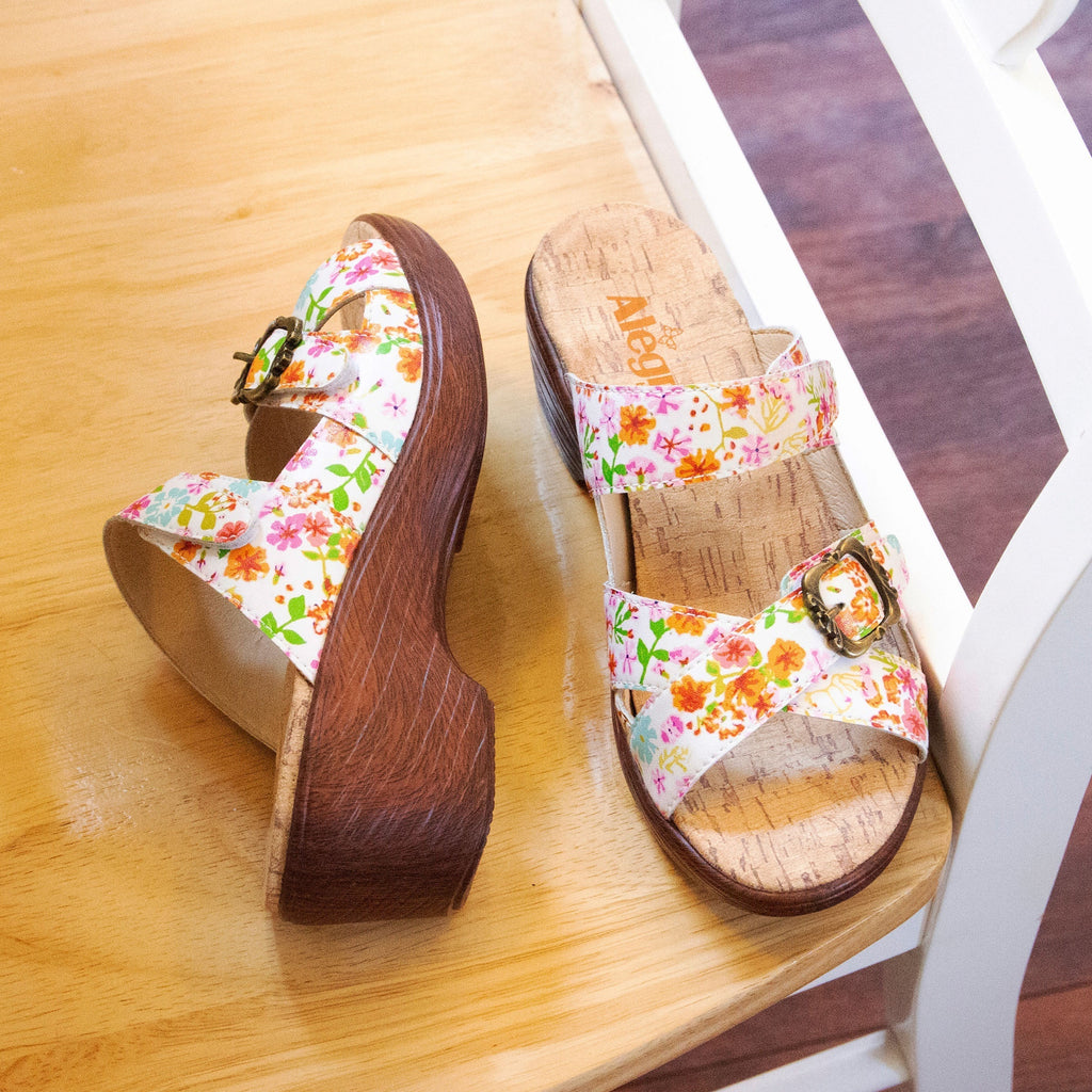 Sierra Prime Time Sandal | Alegria Shoes