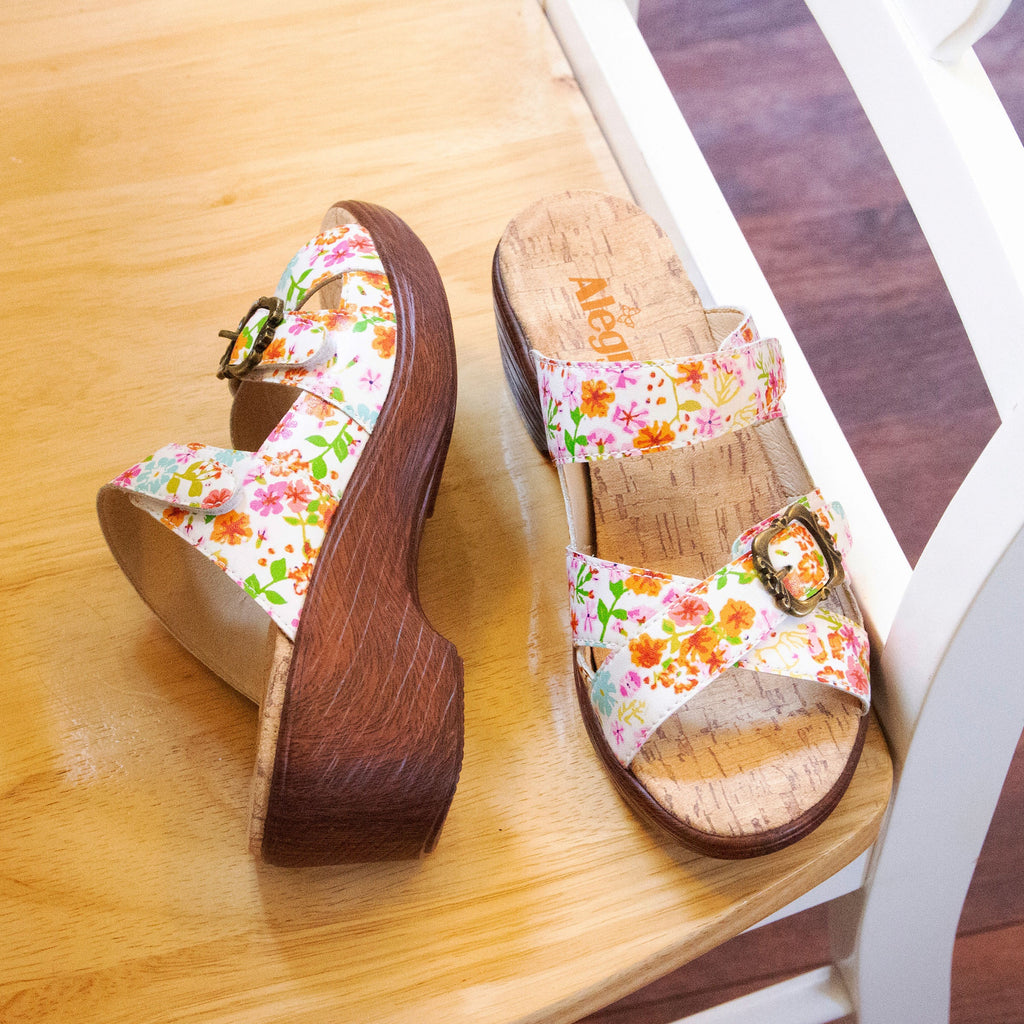 Sierra Prime Time two-strap adjustable hook and loop sandal on a wood look wedge outsole - SIE-7503_S2