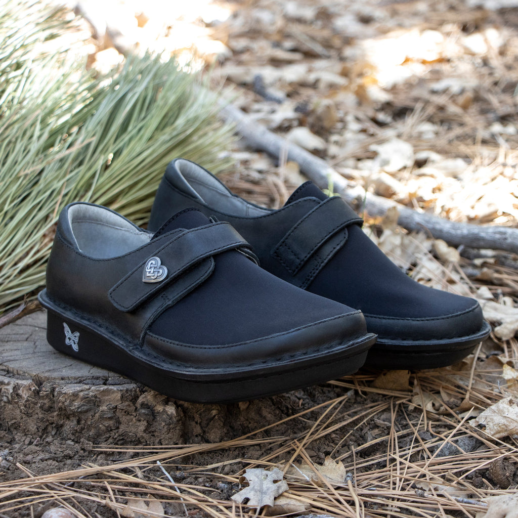 Brenna Oiled Black Shoe with Dream Fit technology paired with mini outsole - BRE-7582_S2