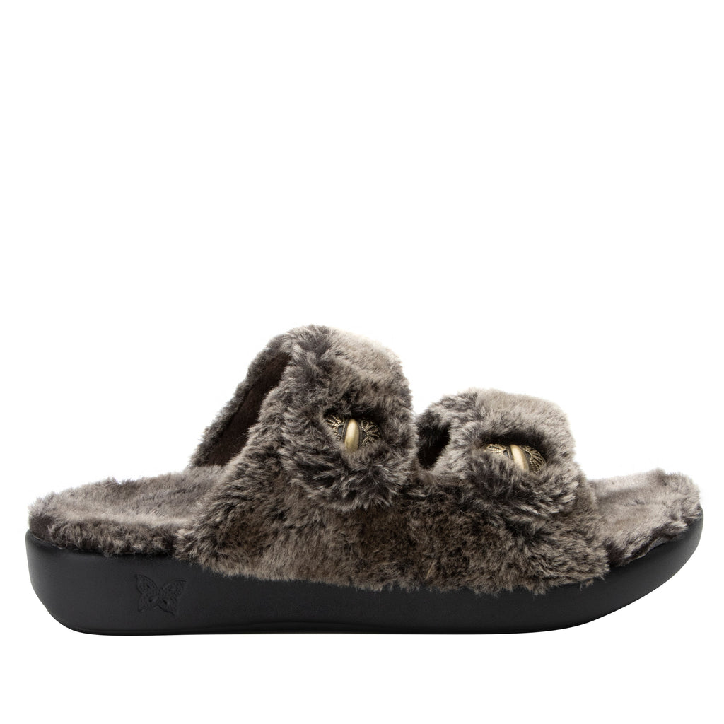 Chillery Bronze slipper sandal with adjustable hook-and-loop straps made in warm sherpa with cozy comfort outsole  - CHI-7627_S3