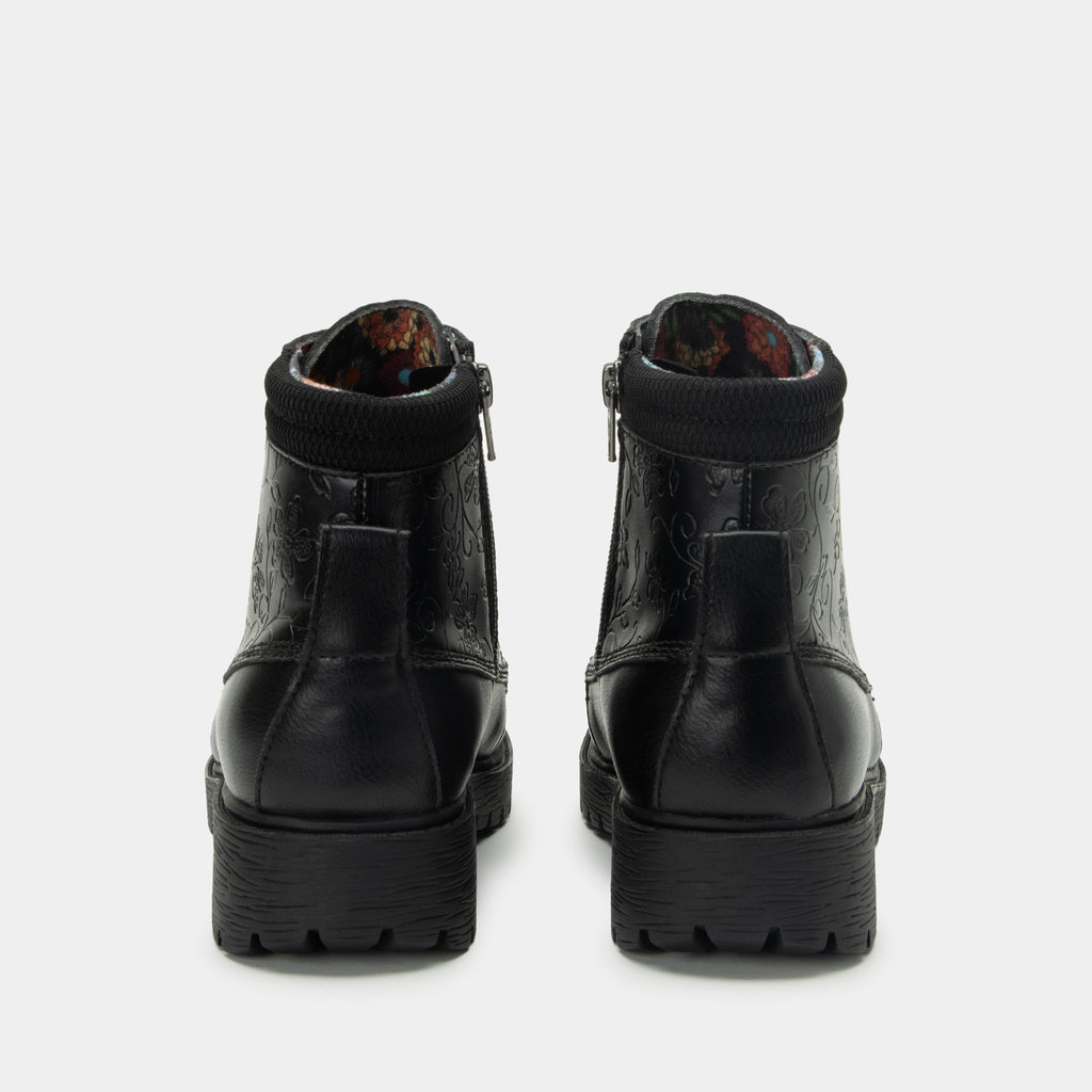 Chevon Embloom Black Boot | Alegria Shoes