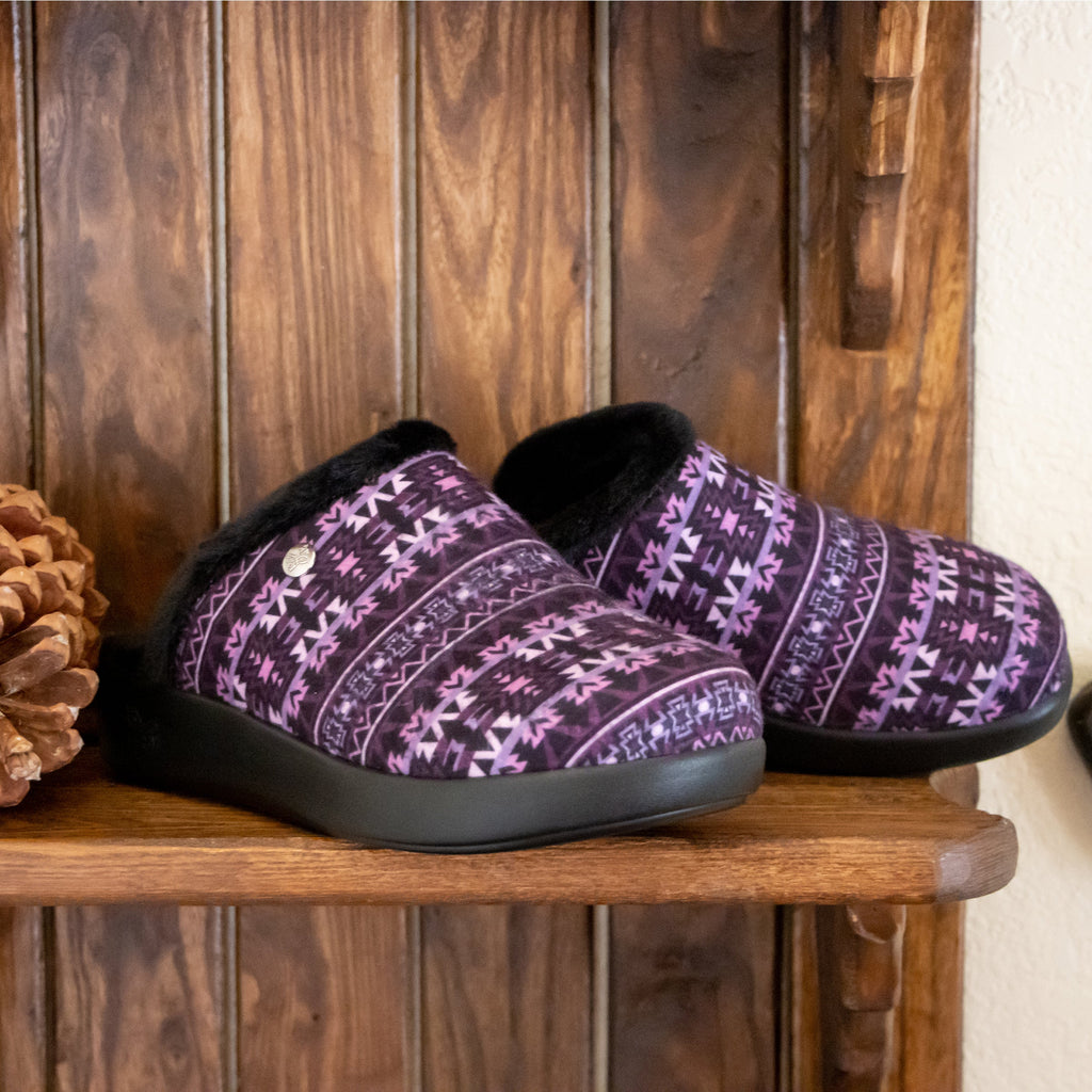 Comfee Santa Fe Berry backless plush slipper with a cozy comfort outsole  - COM-7632_S2