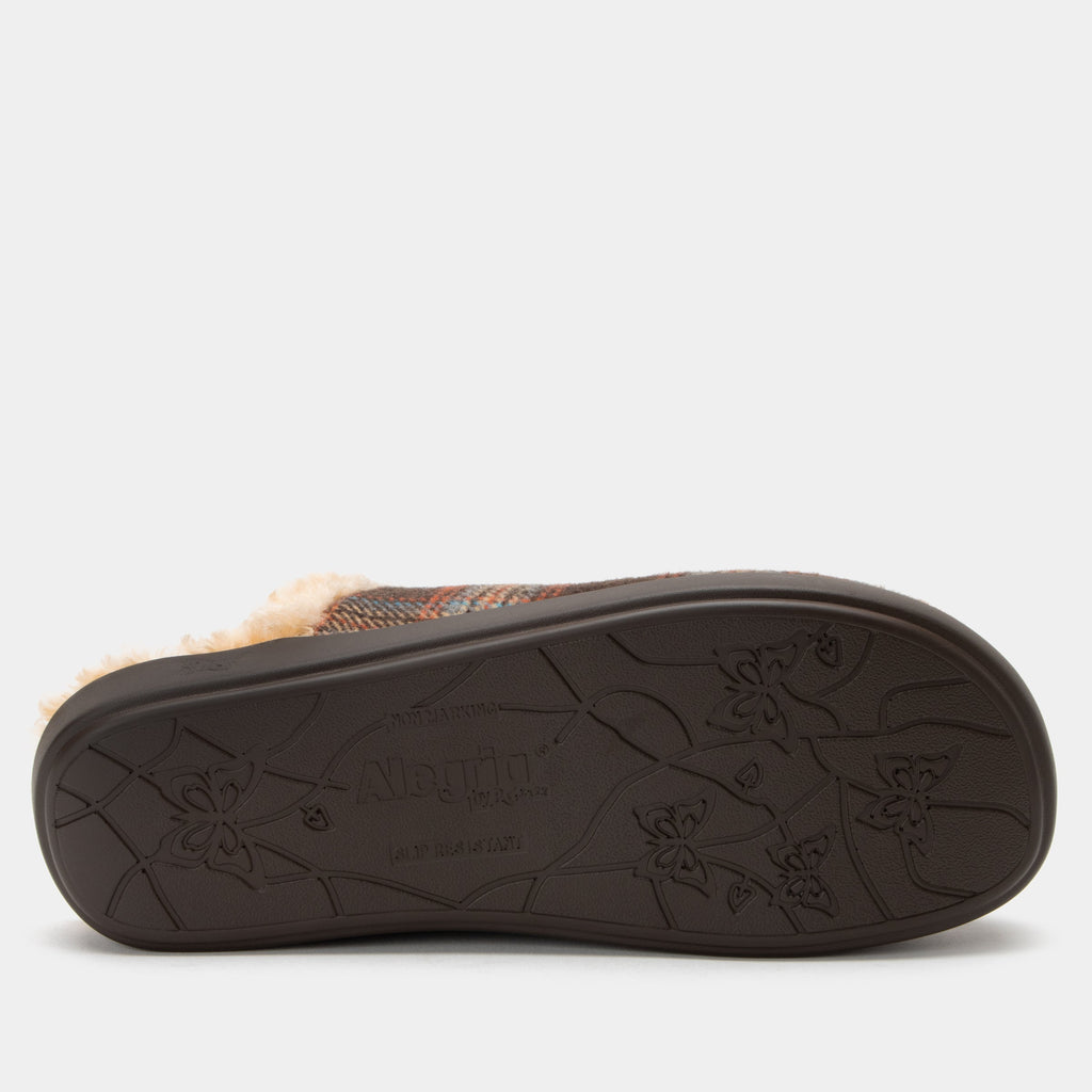 Comfee Plaidly Brown Slipper | Alegria Shoes