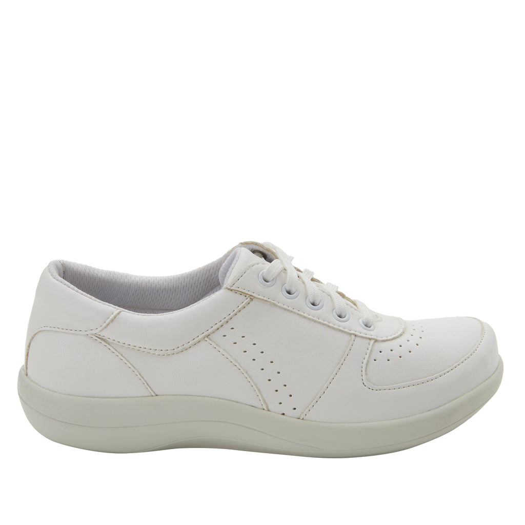 Daphne White Softie sport rocker shoe with dual density polyurethane outsole and laces for adjustability. DAP-7874_S2