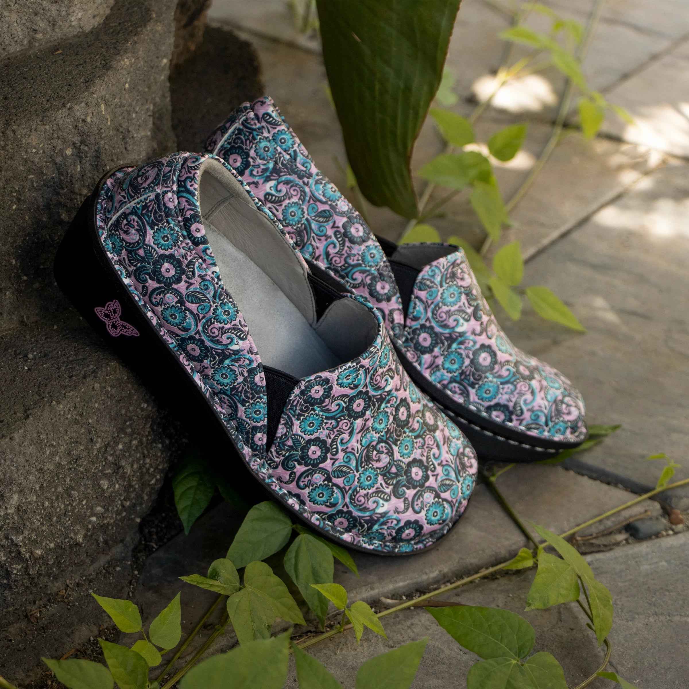 Alegria nursing 2025 shoes store locator