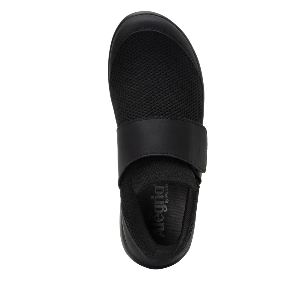 Dasher Black Out shoe with a Dream Fit® knitted upper and lightweight responsive sport rocker outsole. DSH-5002_S5