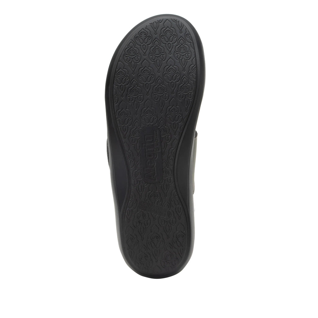 Dasher Charcoal shoe with a Dream Fit® knitted upper and lightweight responsive sport rocker outsole. DSH-5018_S6