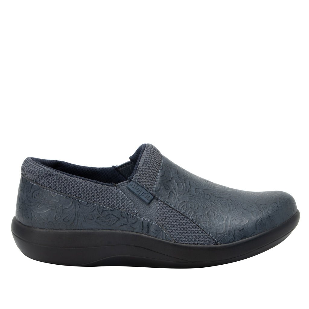 Duette Aged Twilight sport rocker professional shoe on a lightweight responsive polyurethane outsole. DUE-7479_S2